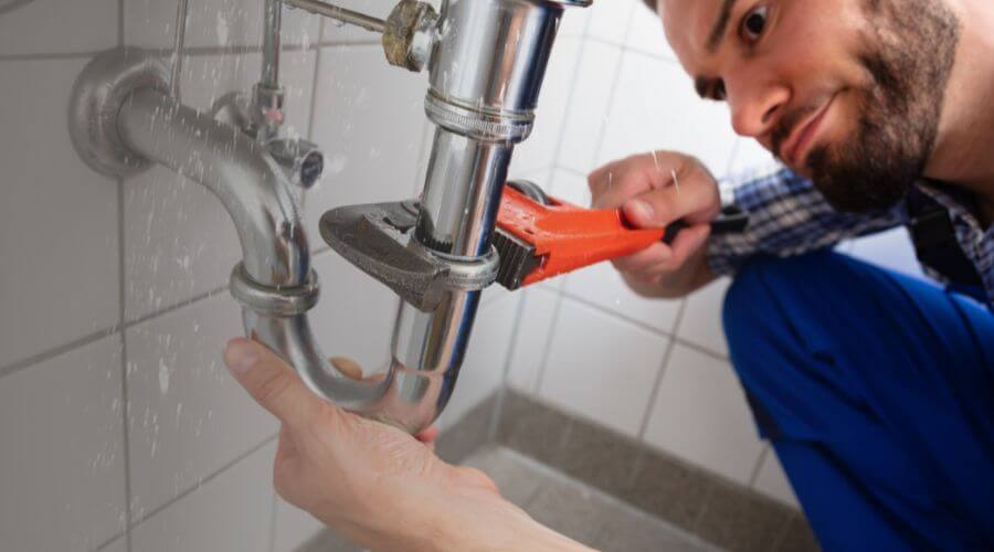 Professional same day plumber in Ford, KS